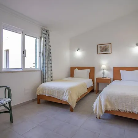 7 Club Atlantico - Wonderful Five-bedroom Carvoeiro (Lagoa)