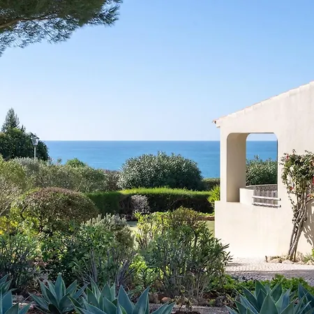 7 Club Atlantico - Wonderful Five-bedroom Villa *