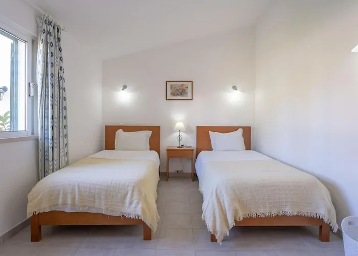 7 Club Atlantico - Wonderful Five-bedroom Villa *