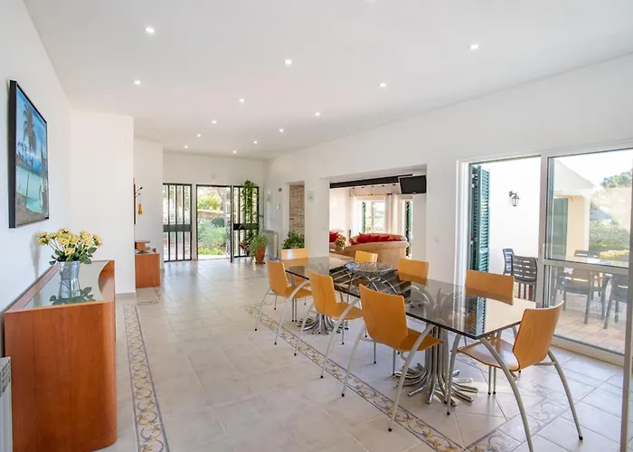 7 Club Atlantico - Wonderful Five-bedroom Villa *