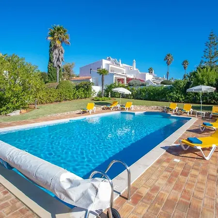 7 Club Atlantico - Wonderful Five-bedroom Willa *